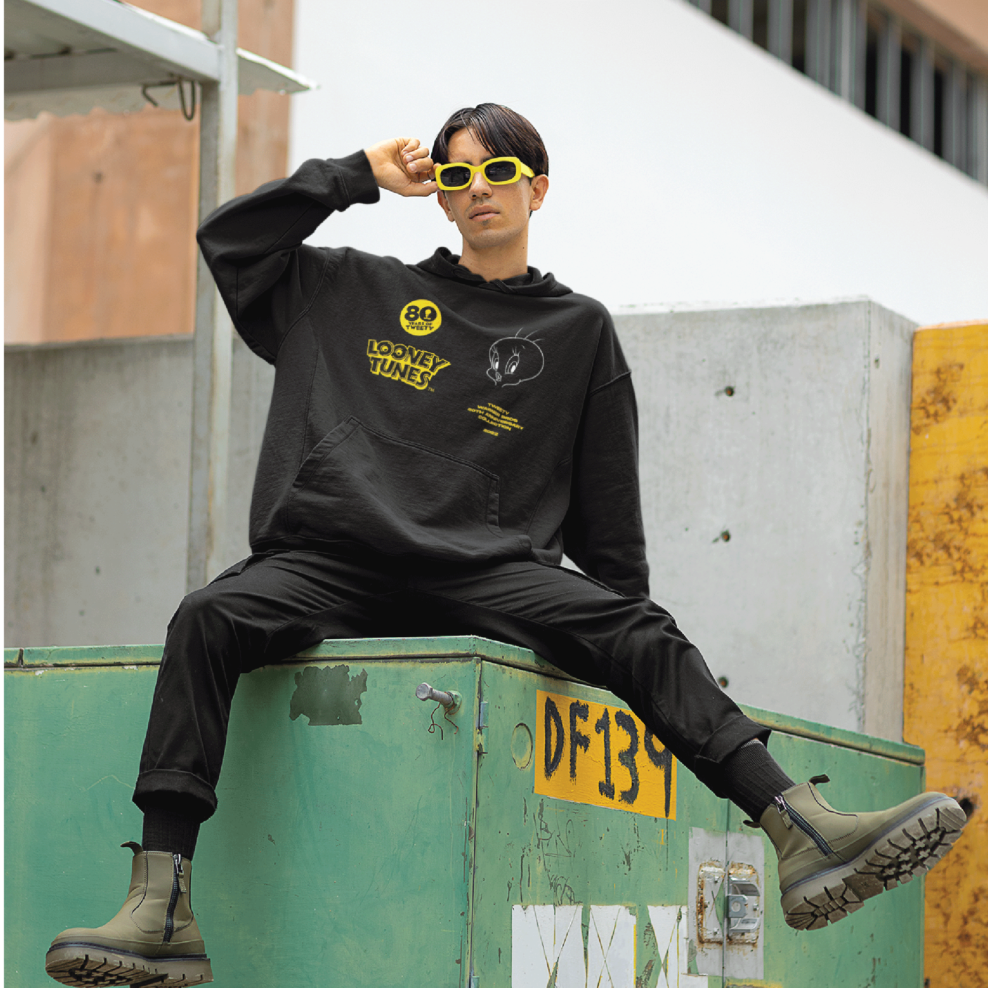 Tweety 80th Hoodie Park London